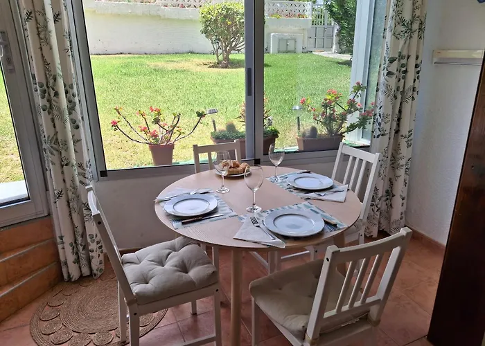 Luminoso Y Tranquilo Estudio Zona Botanico Lägenhet *